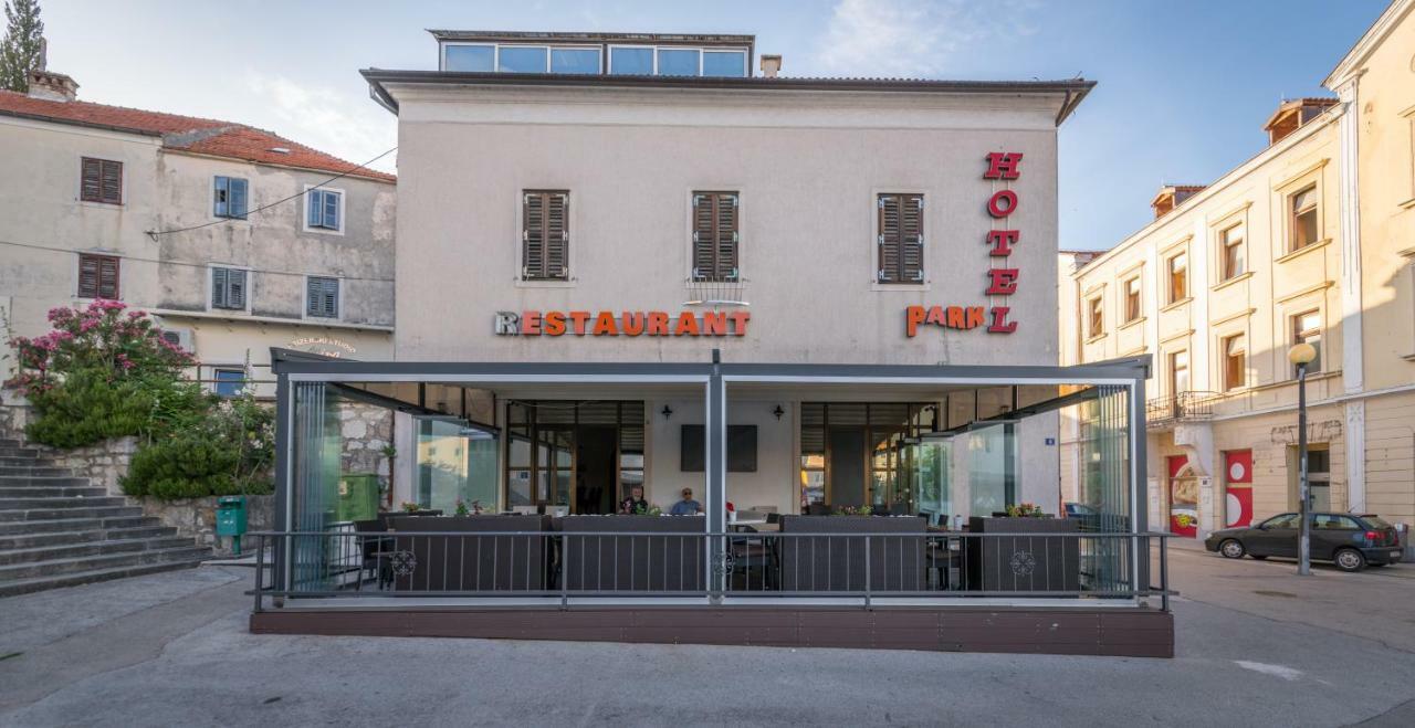 Hotel Park Drniš Eksteriør billede